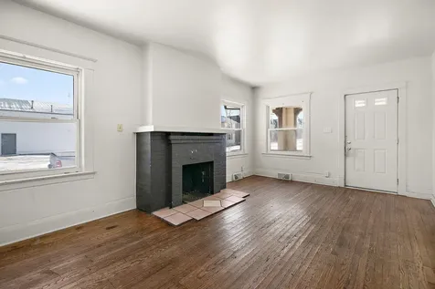 1295 East Merchant Street Kankakee IL 60901