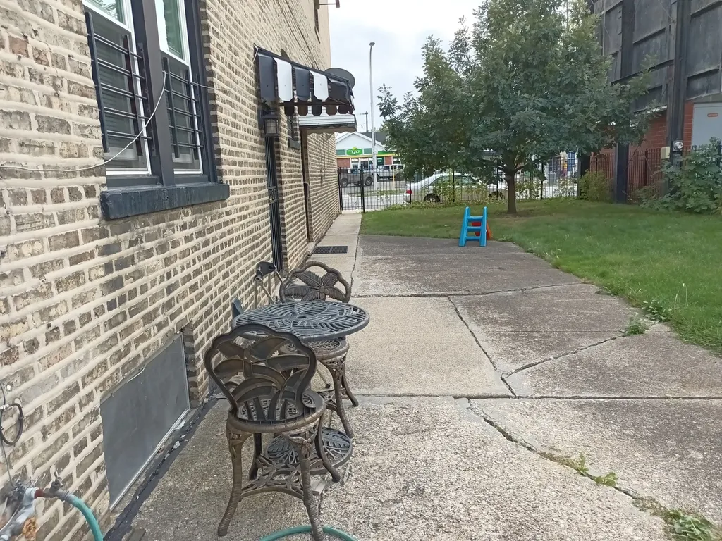 6348 West Grand Avenue Chicago IL 60639