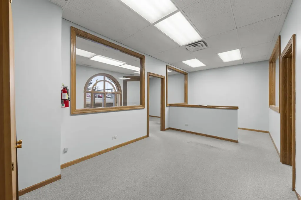 1754 North Washington Street Naperville IL 60563