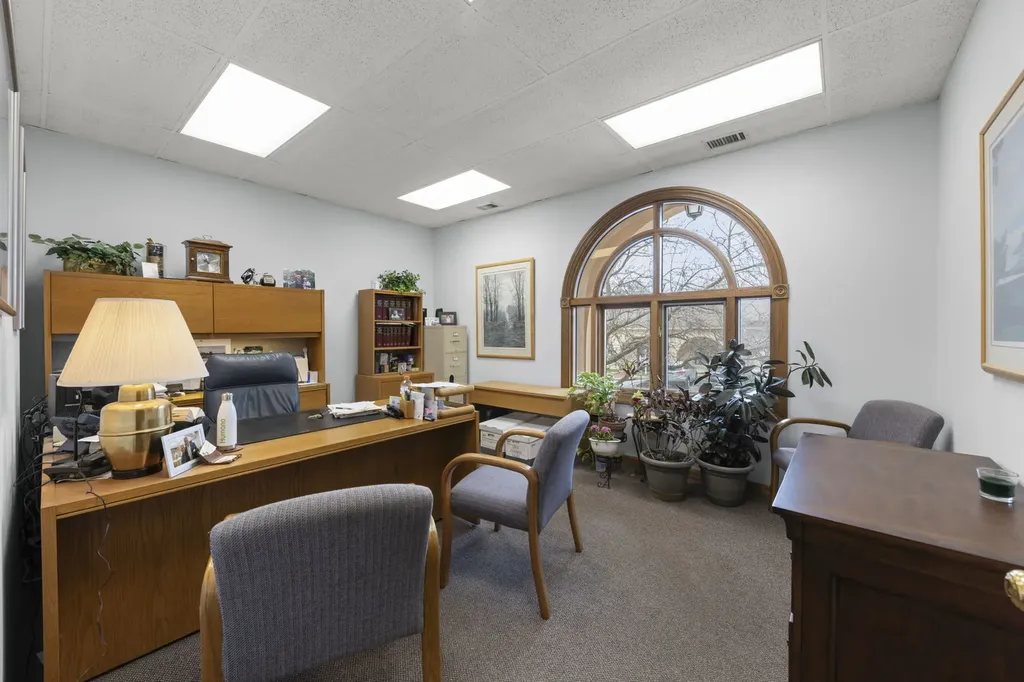 1754 North Washington Street Naperville IL 60563
