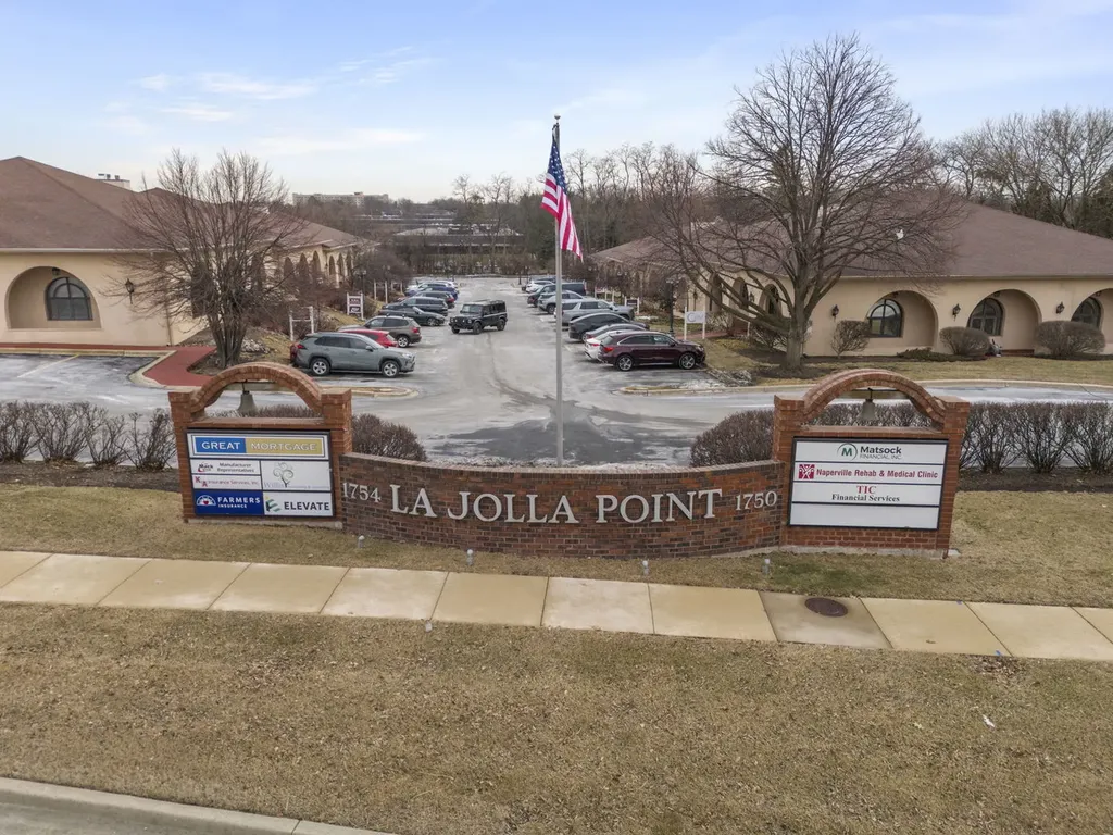 1754 North Washington Street Naperville IL 60563