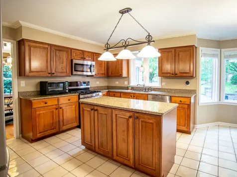 17945 West Pond Ridge Circle Gurnee IL 60031