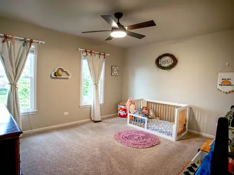 17945 West Pond Ridge Circle Gurnee IL 60031