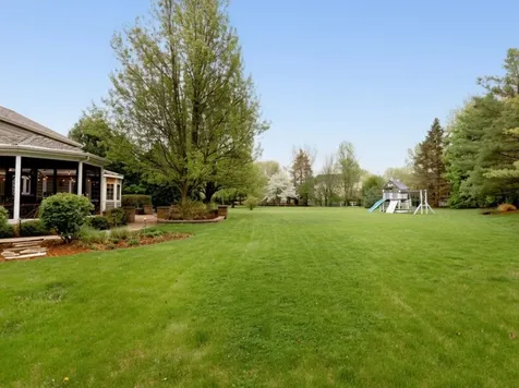 17945 West Pond Ridge Circle Gurnee IL 60031