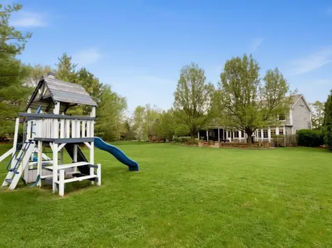 17945 West Pond Ridge Circle Gurnee IL 60031