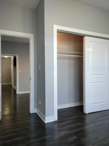 1945 West 48th Street Chicago IL 60609