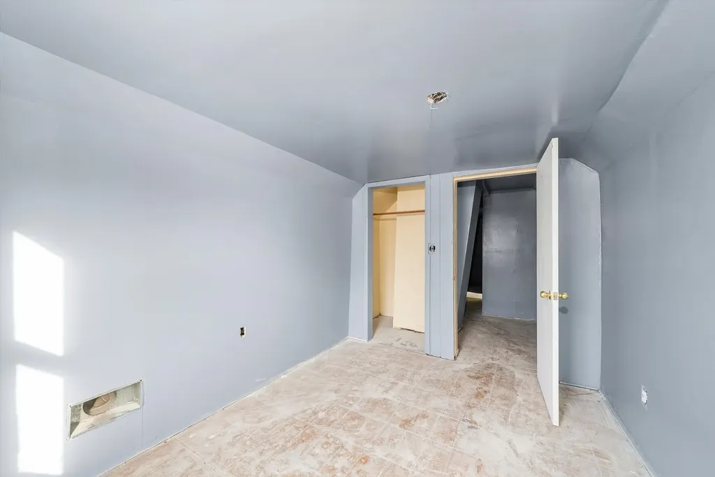 8545 South Saginaw Avenue Chicago IL 60617