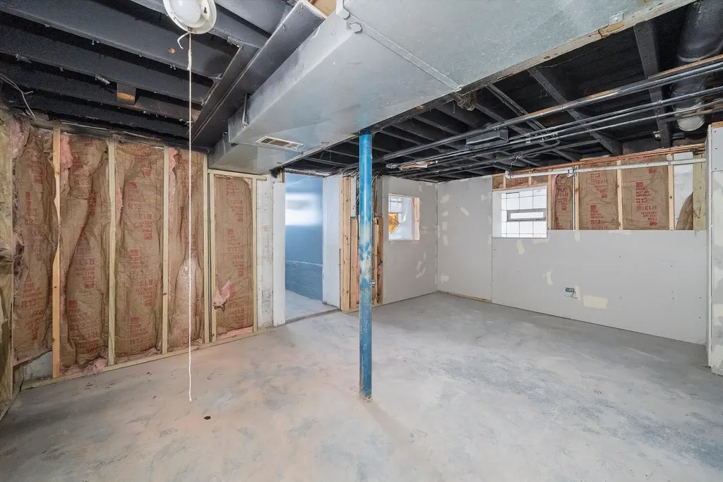 8545 South Saginaw Avenue Chicago IL 60617