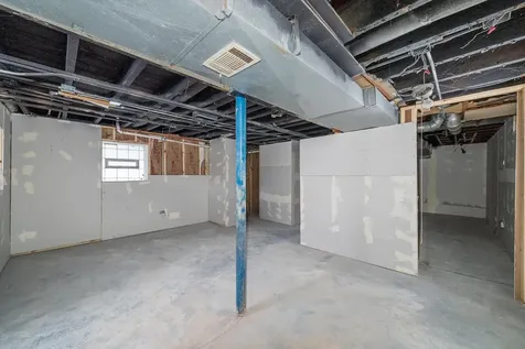 8545 South Saginaw Avenue Chicago IL 60617