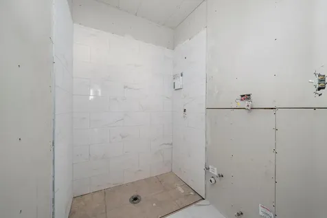 8545 South Saginaw Avenue Chicago IL 60617