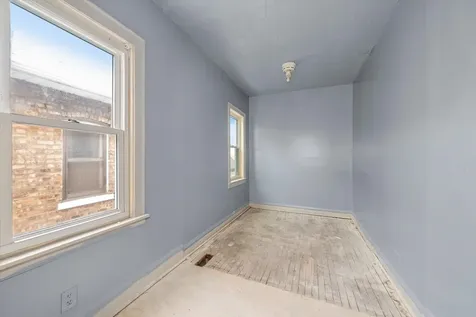 8545 South Saginaw Avenue Chicago IL 60617