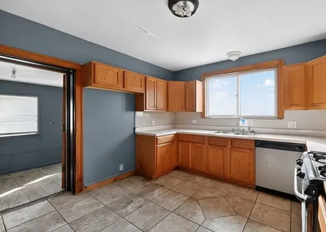 833 South 21st Avenue Maywood IL 60153