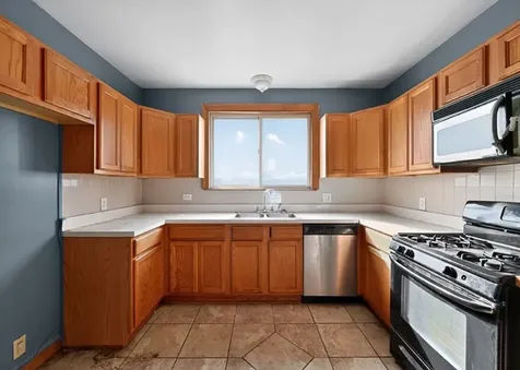 833 South 21st Avenue Maywood IL 60153