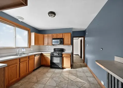833 South 21st Avenue Maywood IL 60153