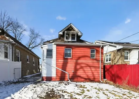 833 South 21st Avenue Maywood IL 60153