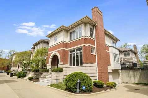 1308 South Plymouth Court Chicago IL 60605