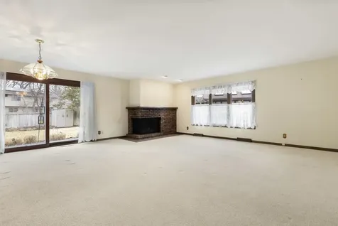 5746 Berwick Place Rockford IL 61107