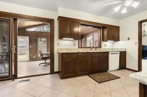 5746 Berwick Place Rockford IL 61107