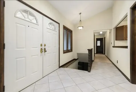 5746 Berwick Place Rockford IL 61107