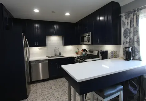 98 Wiltshire Court Schaumburg IL 60193