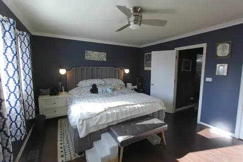 98 Wiltshire Court Schaumburg IL 60193