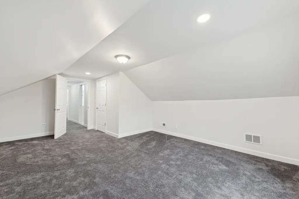8423 South Colfax Avenue Chicago IL 60617