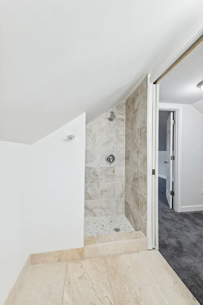 8423 South Colfax Avenue Chicago IL 60617