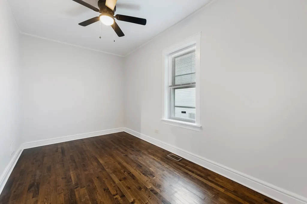 8423 South Colfax Avenue Chicago IL 60617