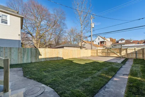 8423 South Colfax Avenue Chicago IL 60617