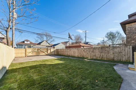 8423 South Colfax Avenue Chicago IL 60617