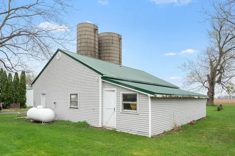 4799 Center Road Rochelle IL 61068