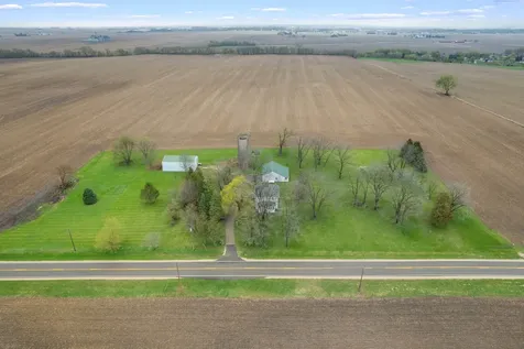 4799 Center Road Rochelle IL 61068