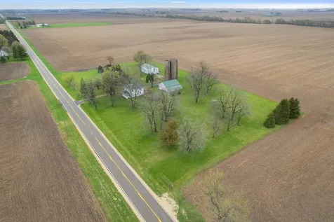 4799 Center Road Rochelle IL 61068