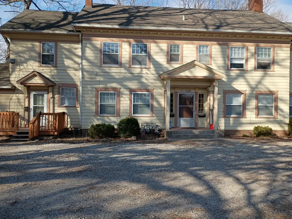 777 20TH Avenue SW East Moline IL 61244