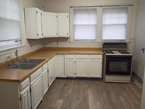 777 20TH Avenue SW East Moline IL 61244