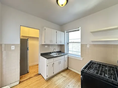 7147 South Constance Avenue Chicago IL 60649