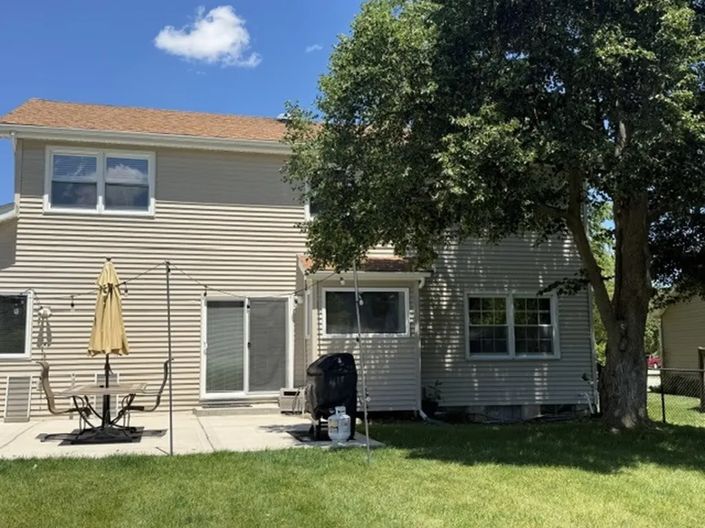 613 Thames Drive Schaumburg IL 60193