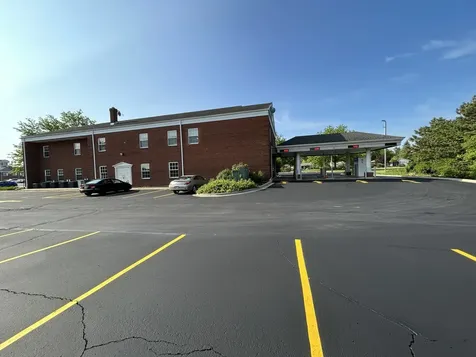 450 East Higgins Road Elk Grove Village IL 60007