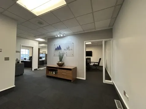 450 East Higgins Road Elk Grove Village IL 60007