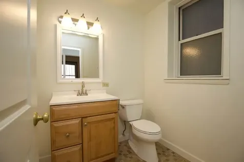 6713 North Sheridan Road Chicago IL 60626