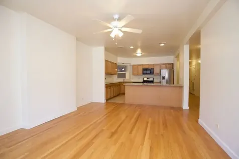 6713 North Sheridan Road Chicago IL 60626