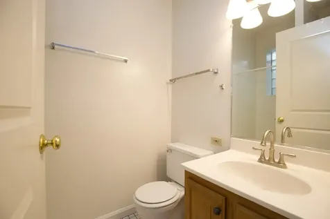 6717 North Sheridan Road Chicago IL 60626