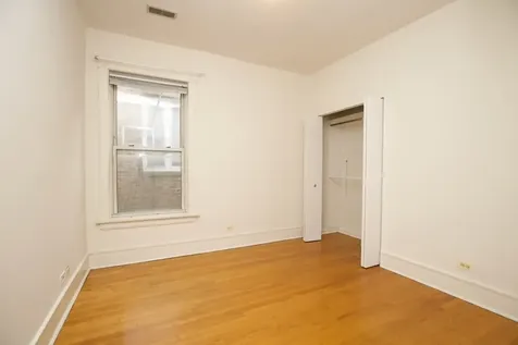 6717 North Sheridan Road Chicago IL 60626