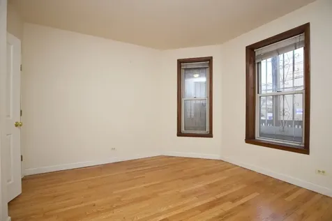 6713 North Sheridan Road Chicago IL 60626