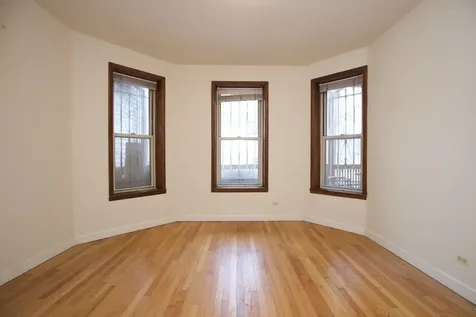 6711 North Sheridan Road Chicago IL 60626