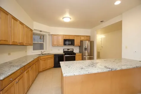 6711 North Sheridan Road Chicago IL 60626