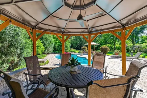 15641 West Stately Oaks Circle Homer Glen IL 60491