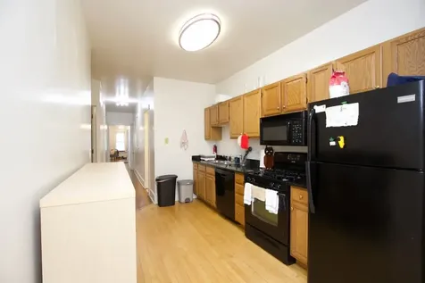6717 North Sheridan Road Chicago IL 60626