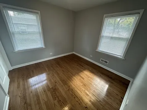 609 East 160th Place South Holland IL 60473