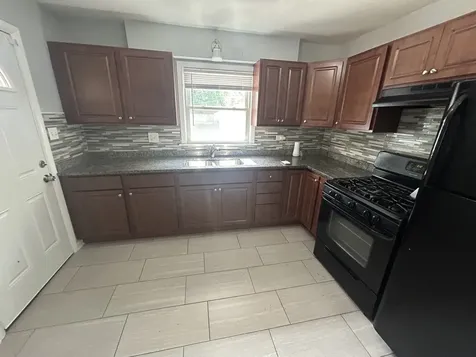 609 East 160th Place South Holland IL 60473
